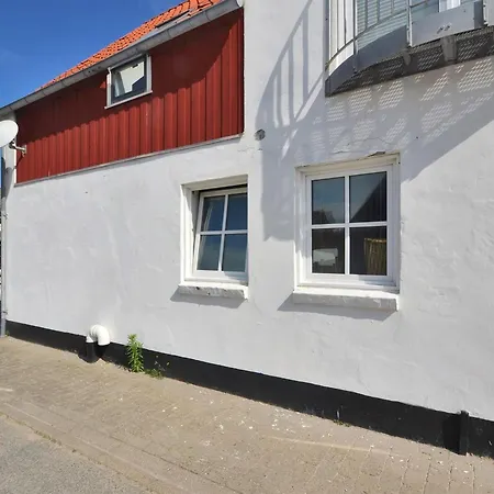 Fenris - 200m From The Sea By Interhome