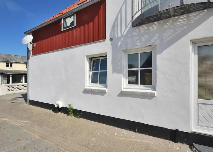 Fenris - 200m From The Sea By Interhome